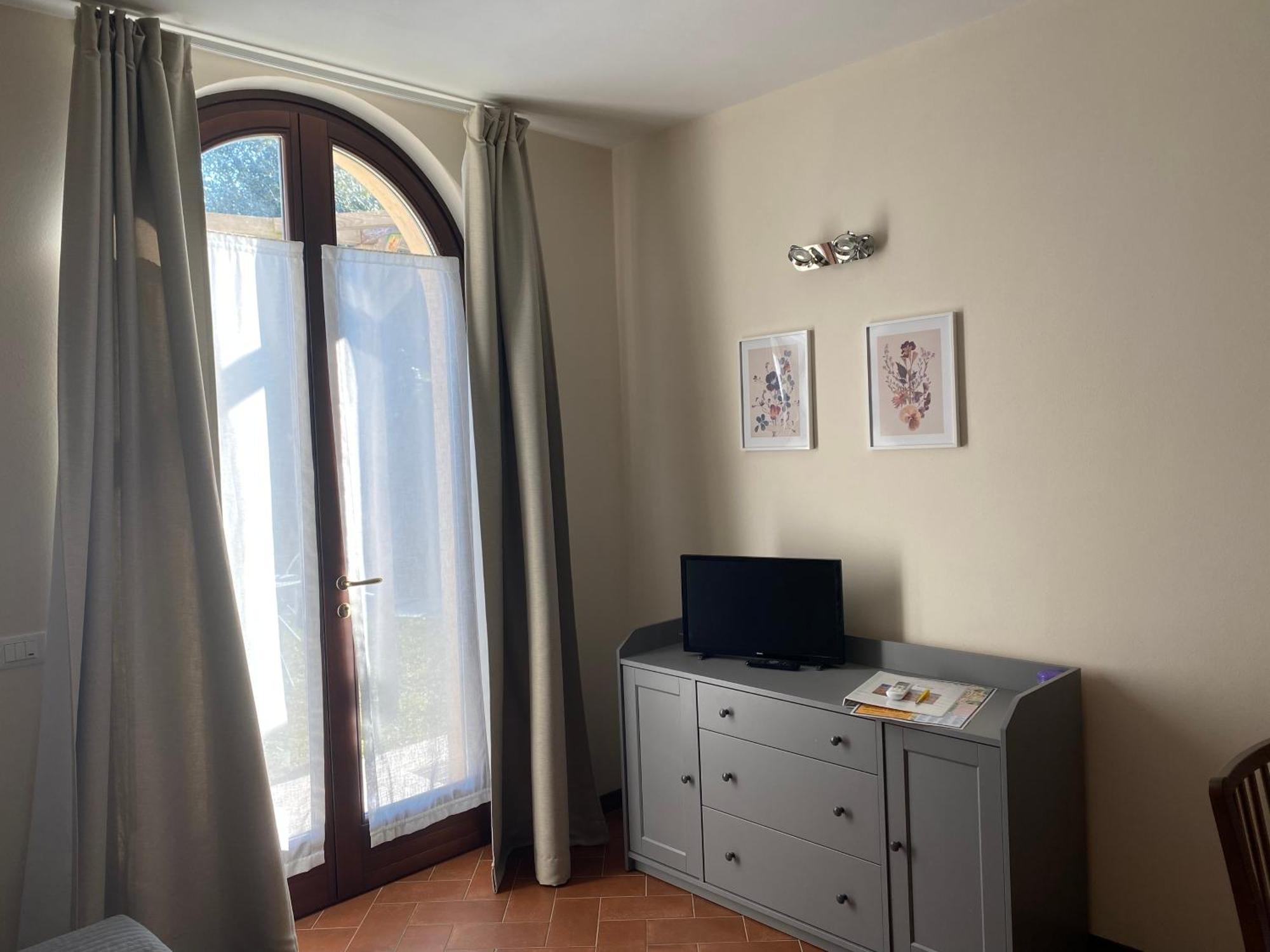 Residenza Cipressi E Olivi Apartment Verona Exterior photo